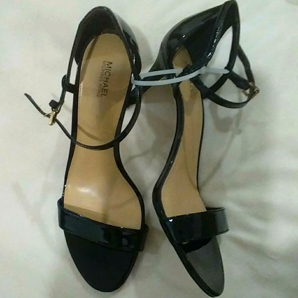 New Michael Kors black sandals